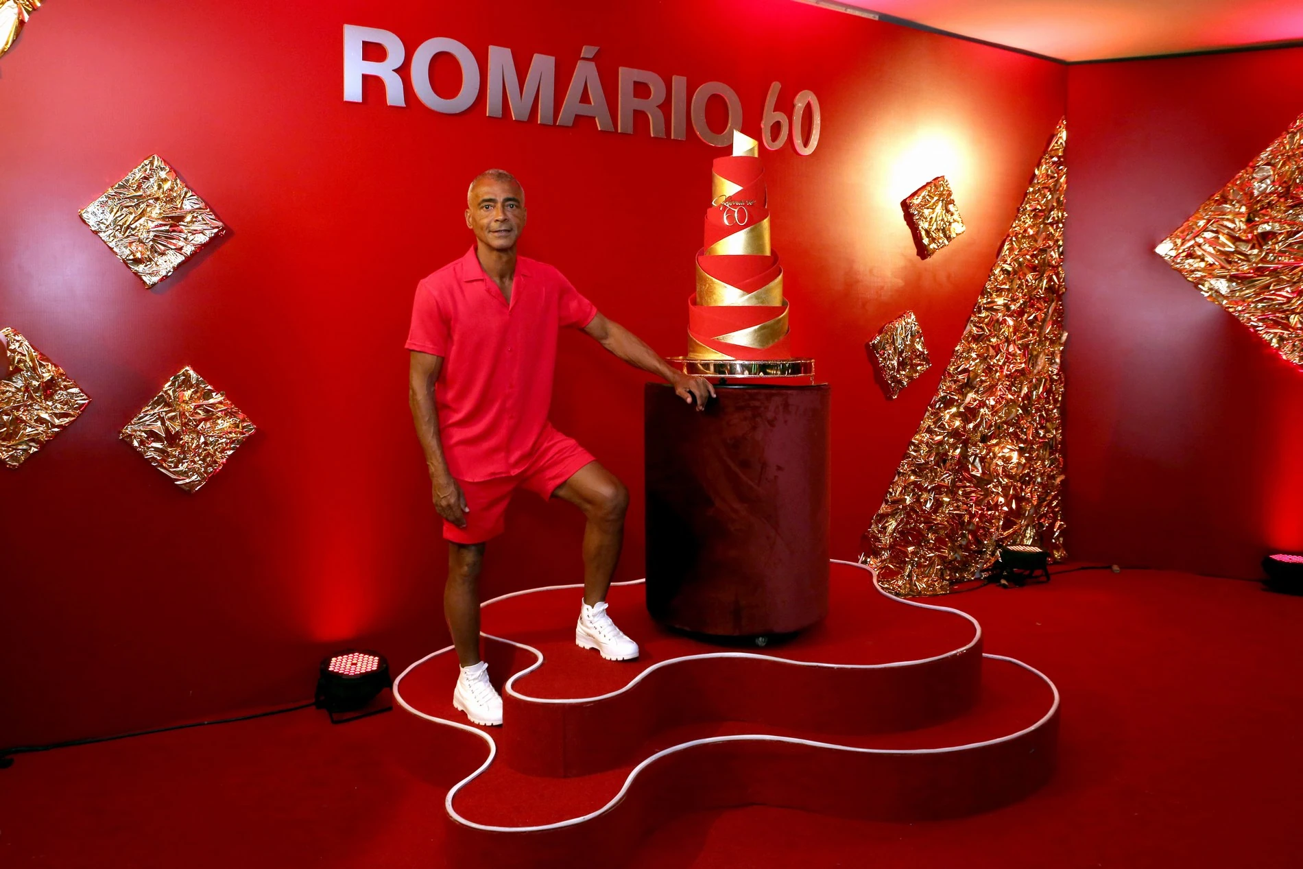 Romário abre festa de 60 anos com jantar luxuoso e simbólico 27 Romário abre festa de 60 anos com jantar luxuoso e simbólico