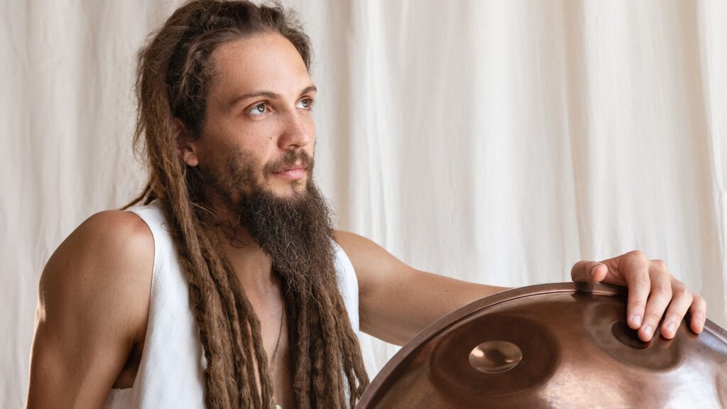 Pablo Vares se despede do RJ com show na Casa com a Música