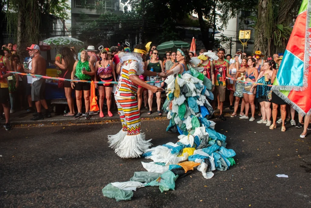 Samba do Tá Pirando define desfile 2026 no Scenarium