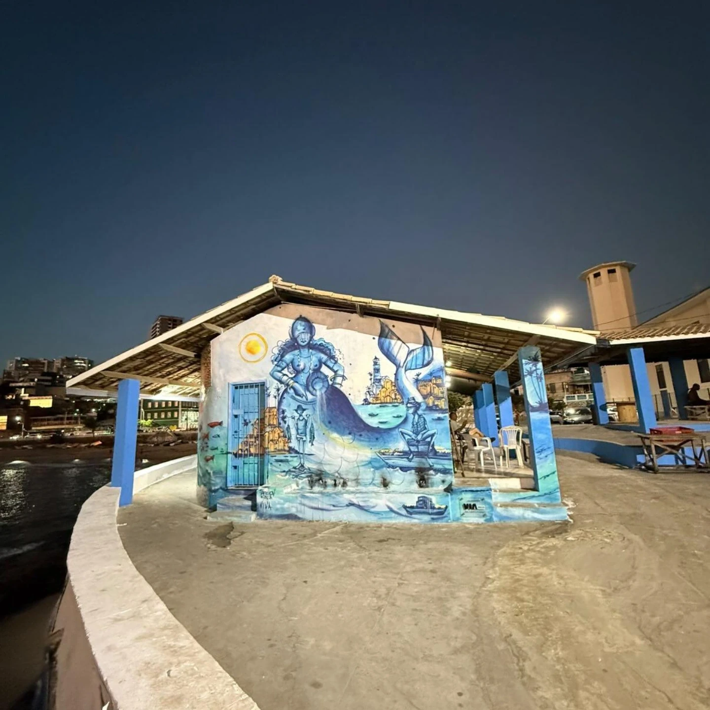 Tarcio V pinta Casa de Iemanjá e abre loja online