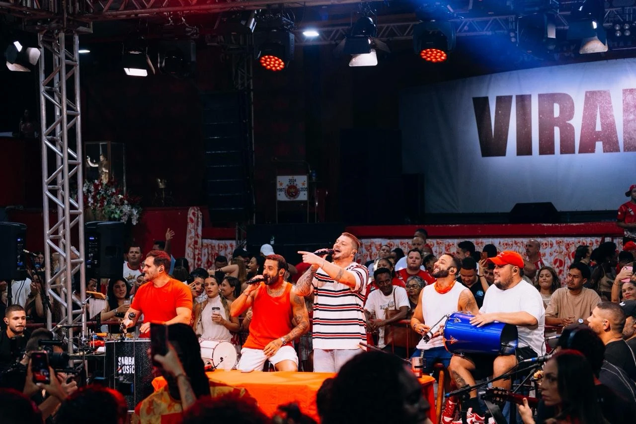 Lexa troca o funk pelo pagode  na Quadra da Viradouro