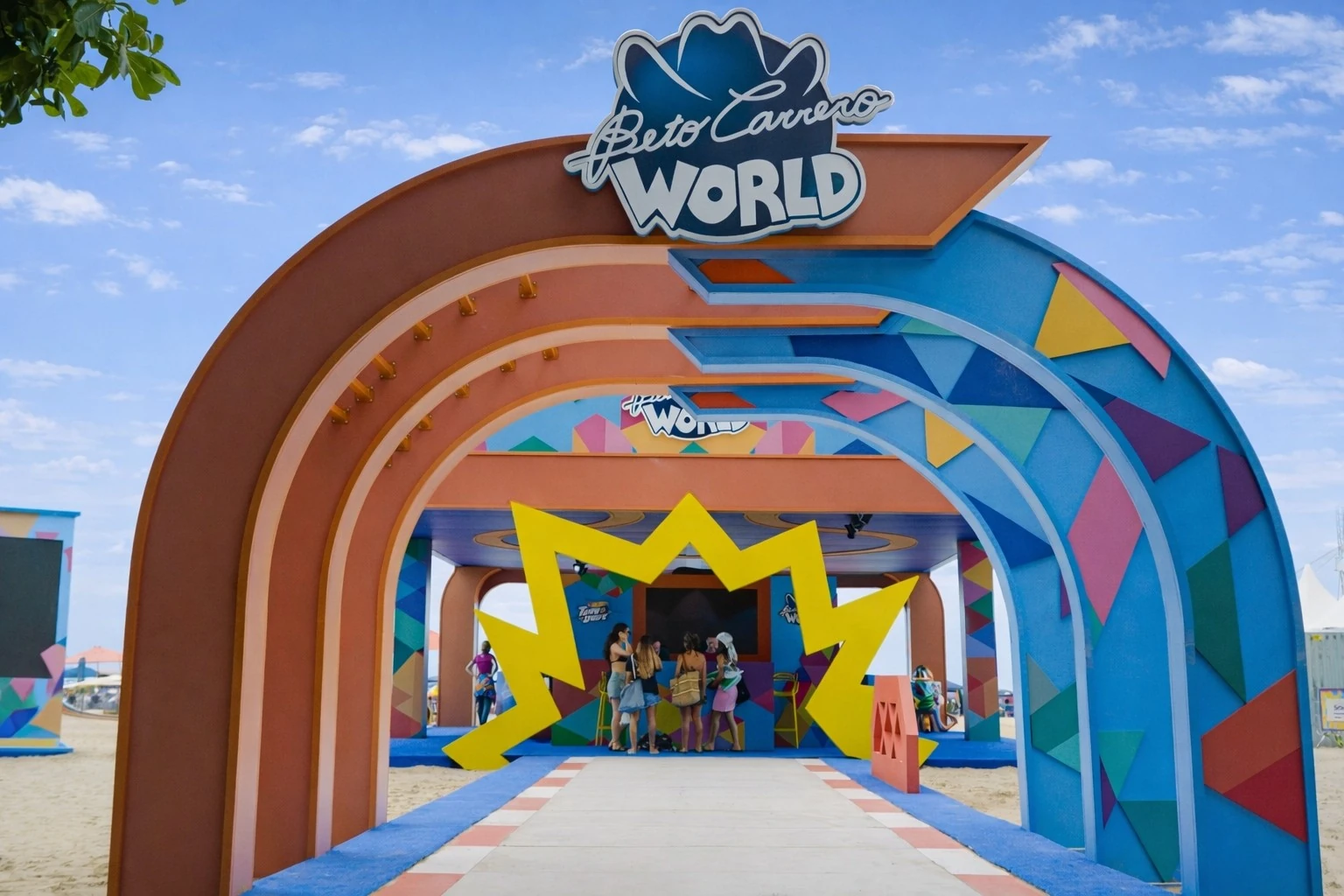 Arena Verão BCW transforma a praia com Hot Wheels