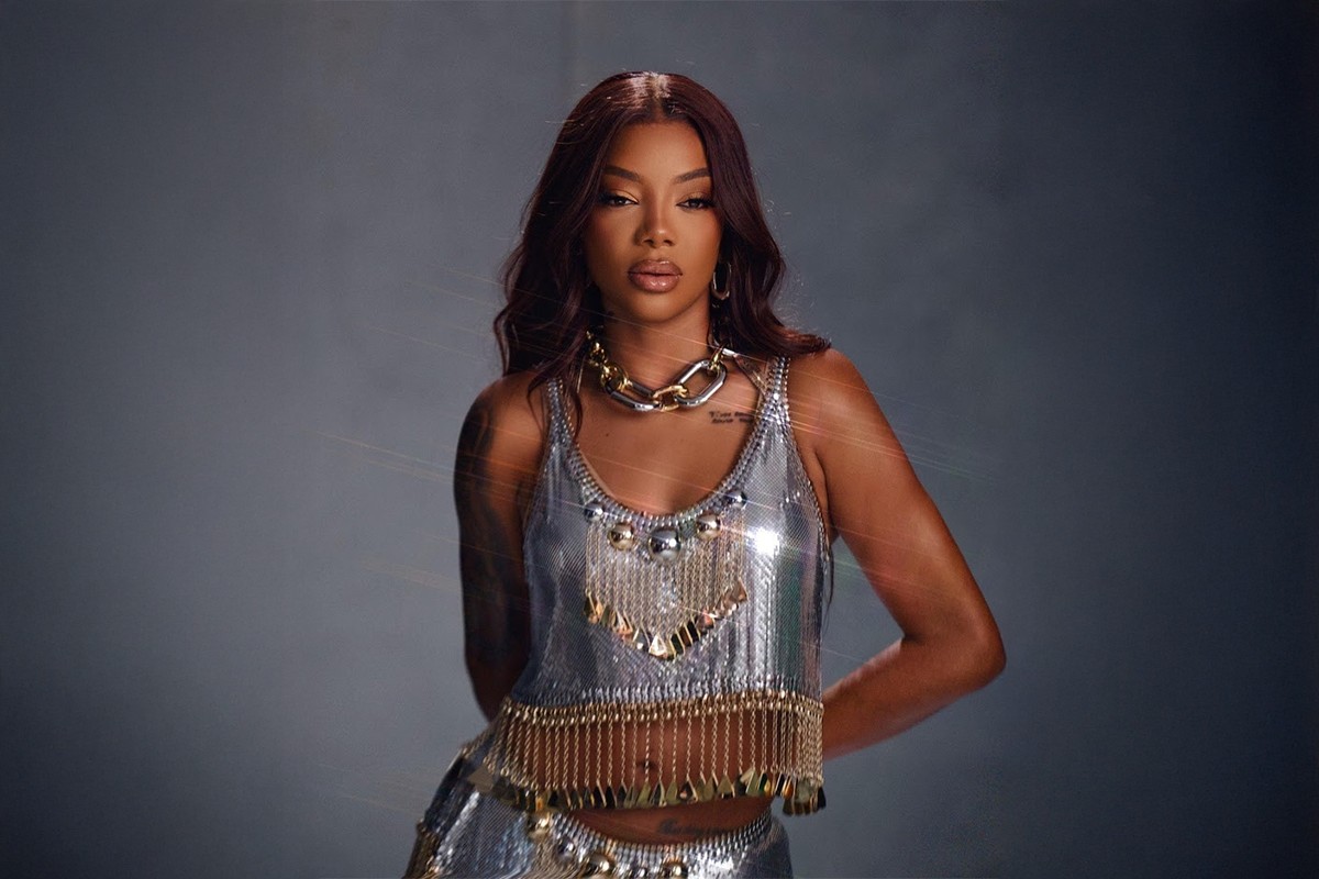 Ludmilla Brings Fervo da Lud to Rio Streets