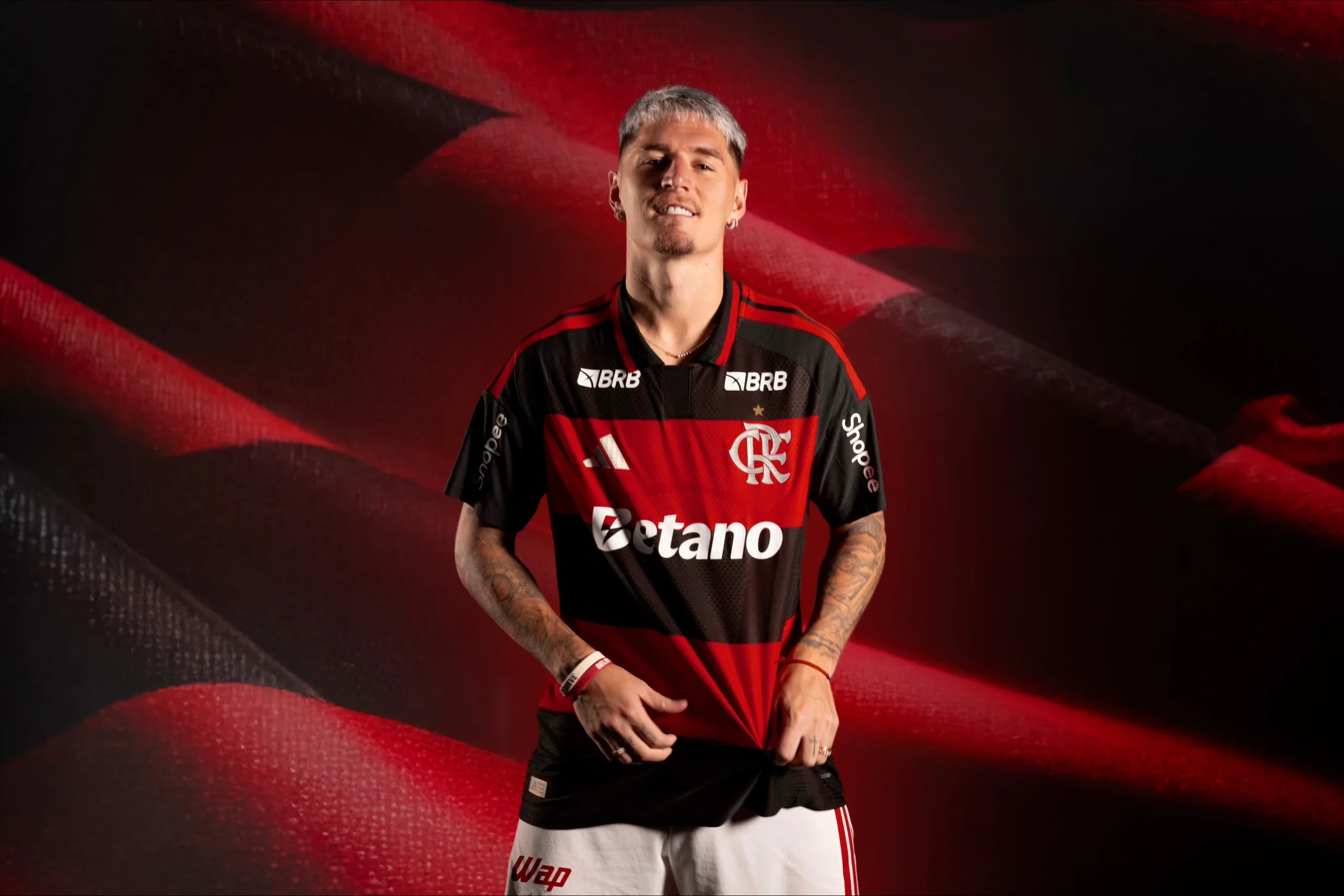 Flamengo e adidas lançam o Manto 2026 com “mapa” global