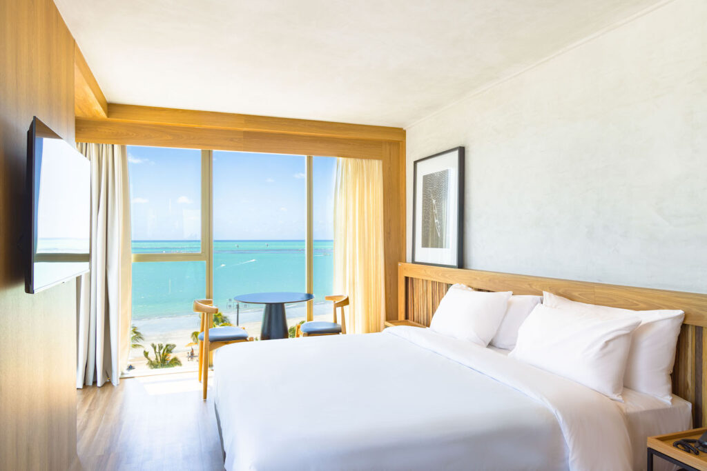 Carnaval 2026: Programações dos hotéis em todo o Brasil vão de baile infantil a oficina de máscaras e SPA 5 quarto Panoramico com vista mar, Sais Beach Living Hotel ()