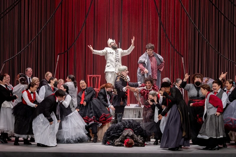 The opera that refuses to stand still returns to São Paulo