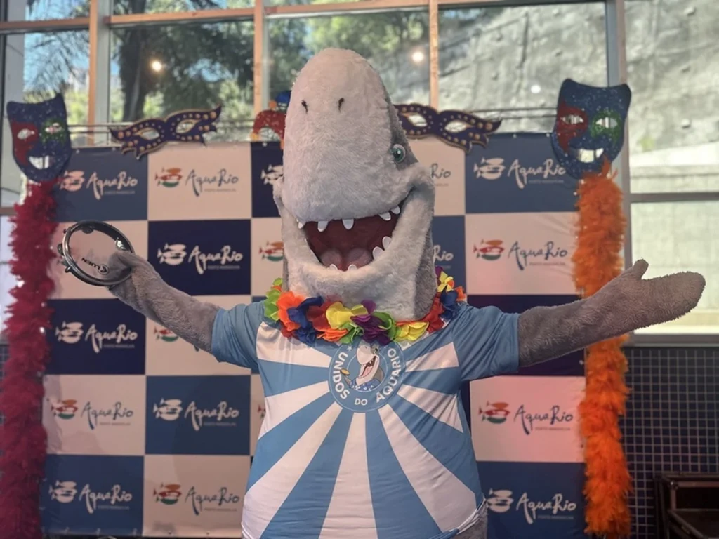 AquaRio explode em samba pré-carnaval com Mocidade AquaRio explode em samba pré-carnaval com Mocidade