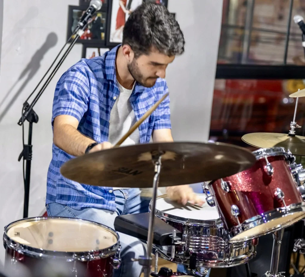 Marvio Ciribelli celebra o Sambajazz no Beco das Garrafas Marvio Ciribelli celebra o Sambajazz no Beco das Garrafas