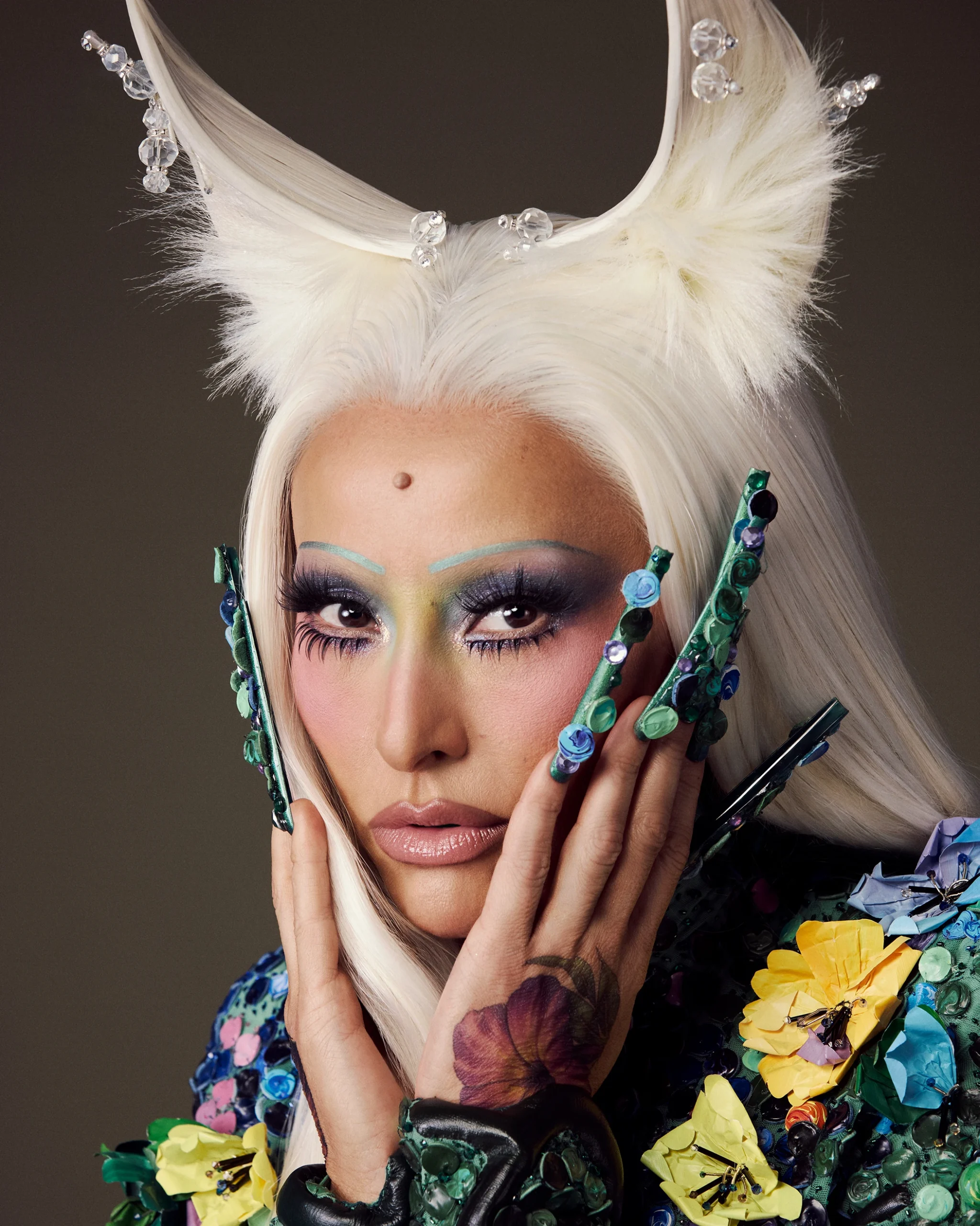 Sabrina Sato estreia Carnaval com body Schiaparelli de elfa tatuada 2 Sabrina Sato estreia Carnaval com body Schiaparelli de elfa tatuada