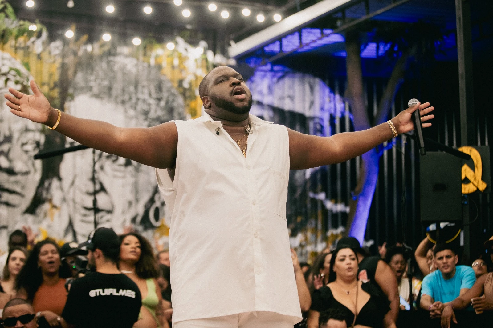 Renan Oliveira lança tributo audiovisual em homenagem a Jorge Aragão