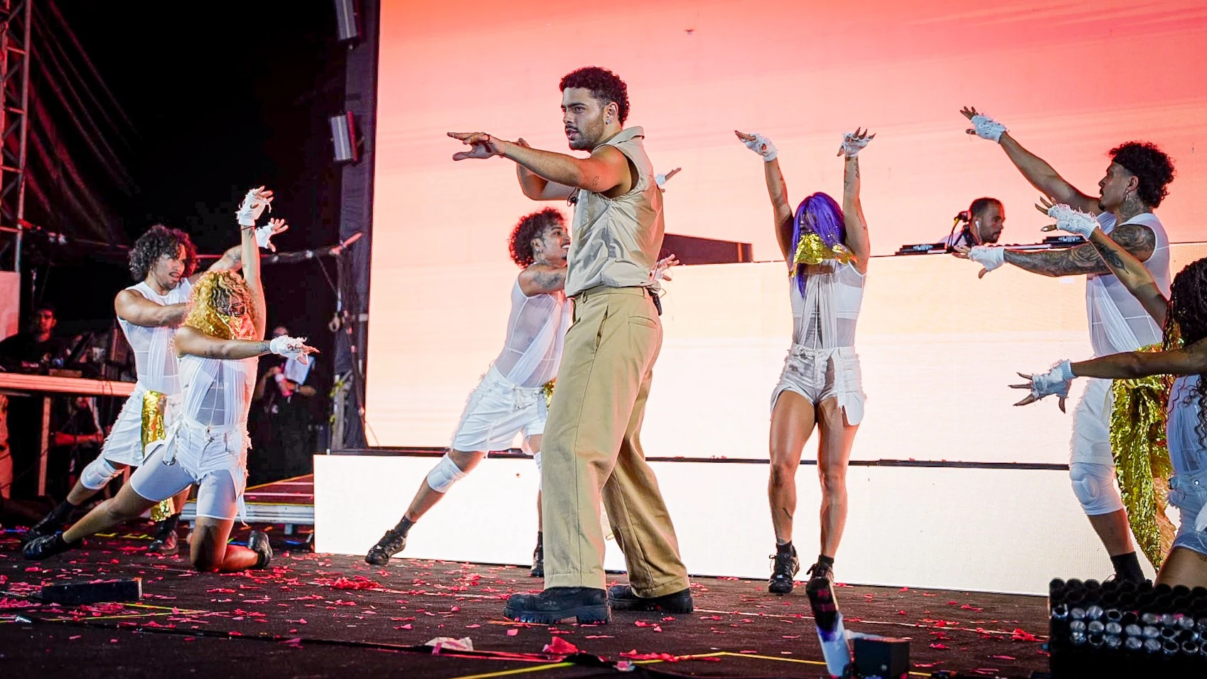 Pedro Sampaio e Kátia Cilene fecham o Paracuru Folia 2026