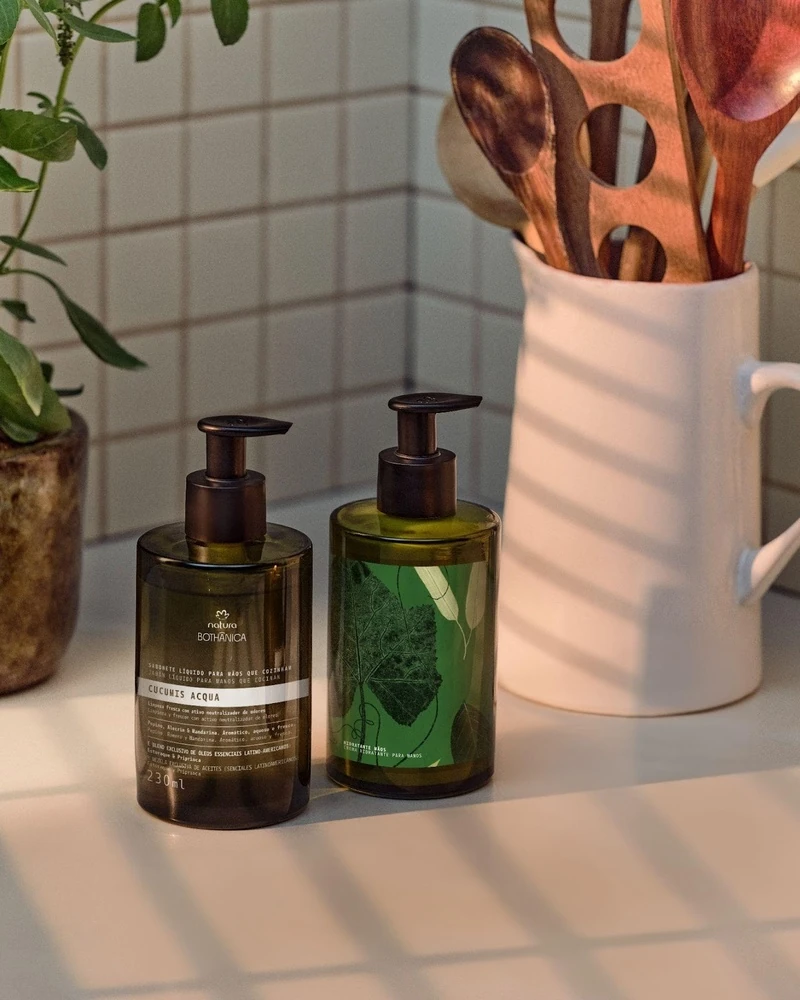Natura Bothânica leva ritual antiodor para as mãos na cozinha