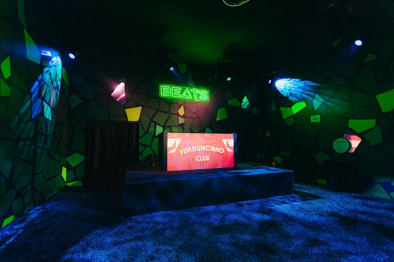 Camarote Bar Brahma 2026 vira palco de negócios no Carnaval