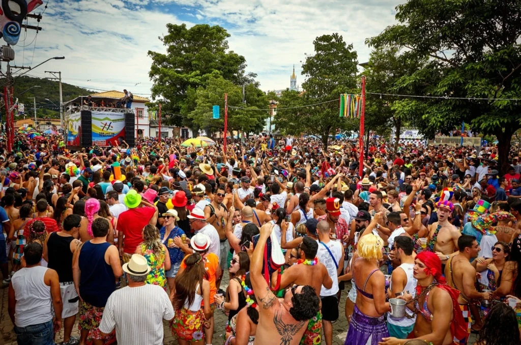 Carnaval 2026 em SP: R$ 7,3 bi e 4,7 mi turistas