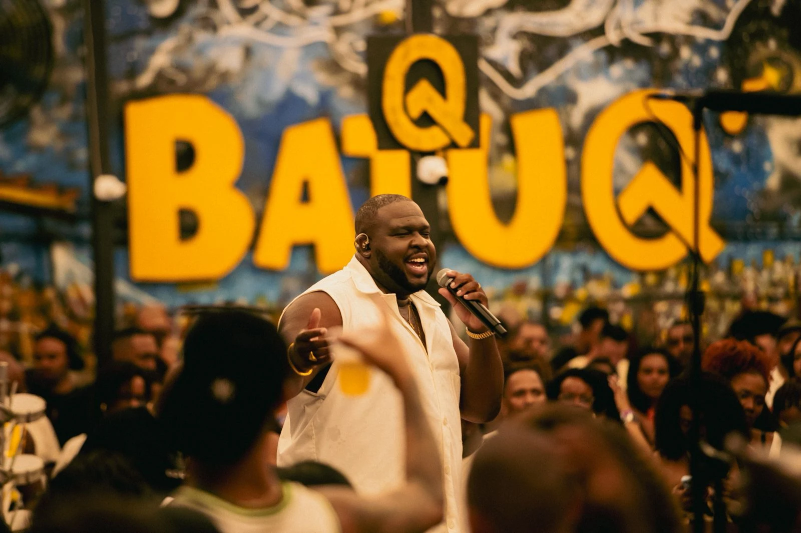 Renan Oliveira lança tributo audiovisual em homenagem a Jorge Aragão