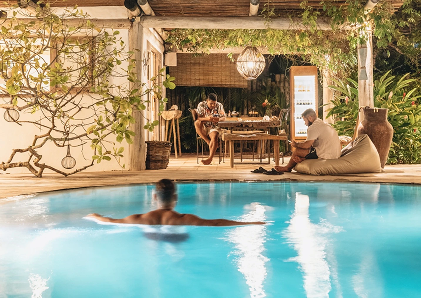 Carnaval em Caraíva com luxo artesanal no Villa Fulô