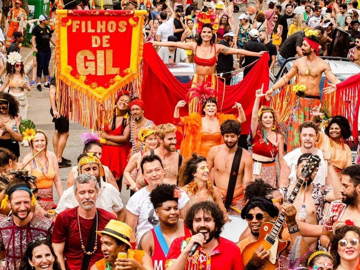 10 blocos de Carnaval homenageiam ícones do metal ao tropicalismo