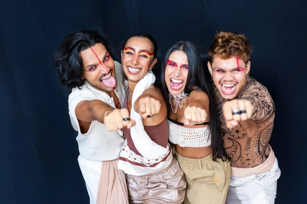 Musical indígena transforma palco em revolução poética