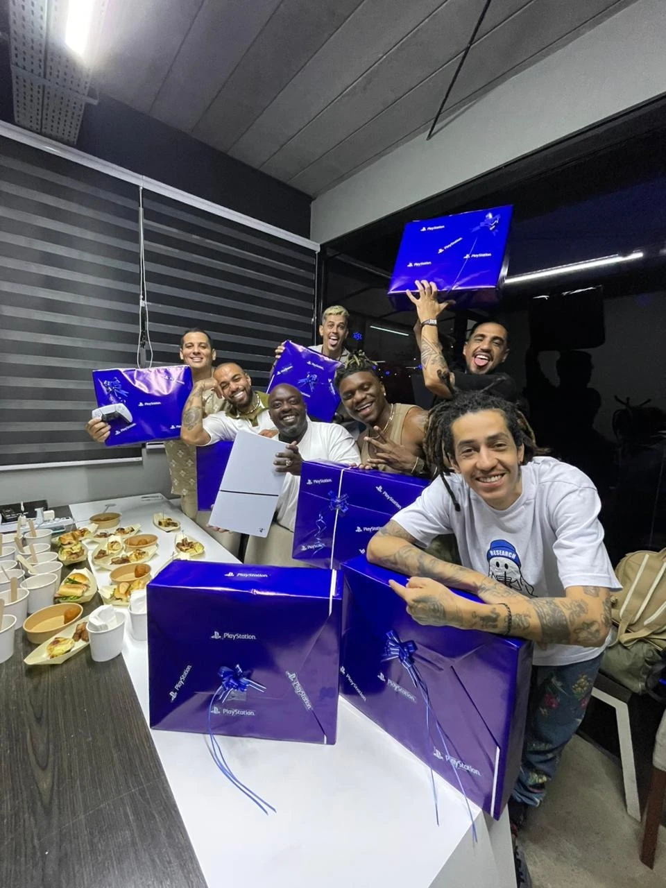 Di Propósito heats up PlayStation's Summer Mode party