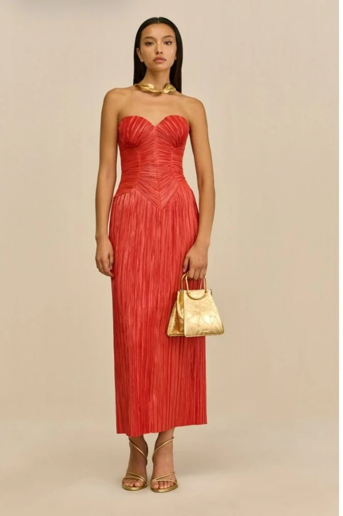 Elisa Zarzur brilha no debut da Cult Gaia no Brasil