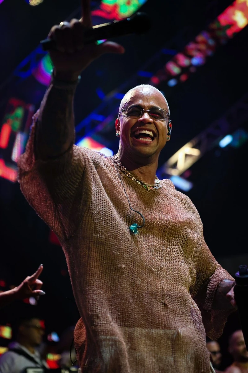 Mariana Ximenes e pedido de casamento marcam encerramento do Camarote Club