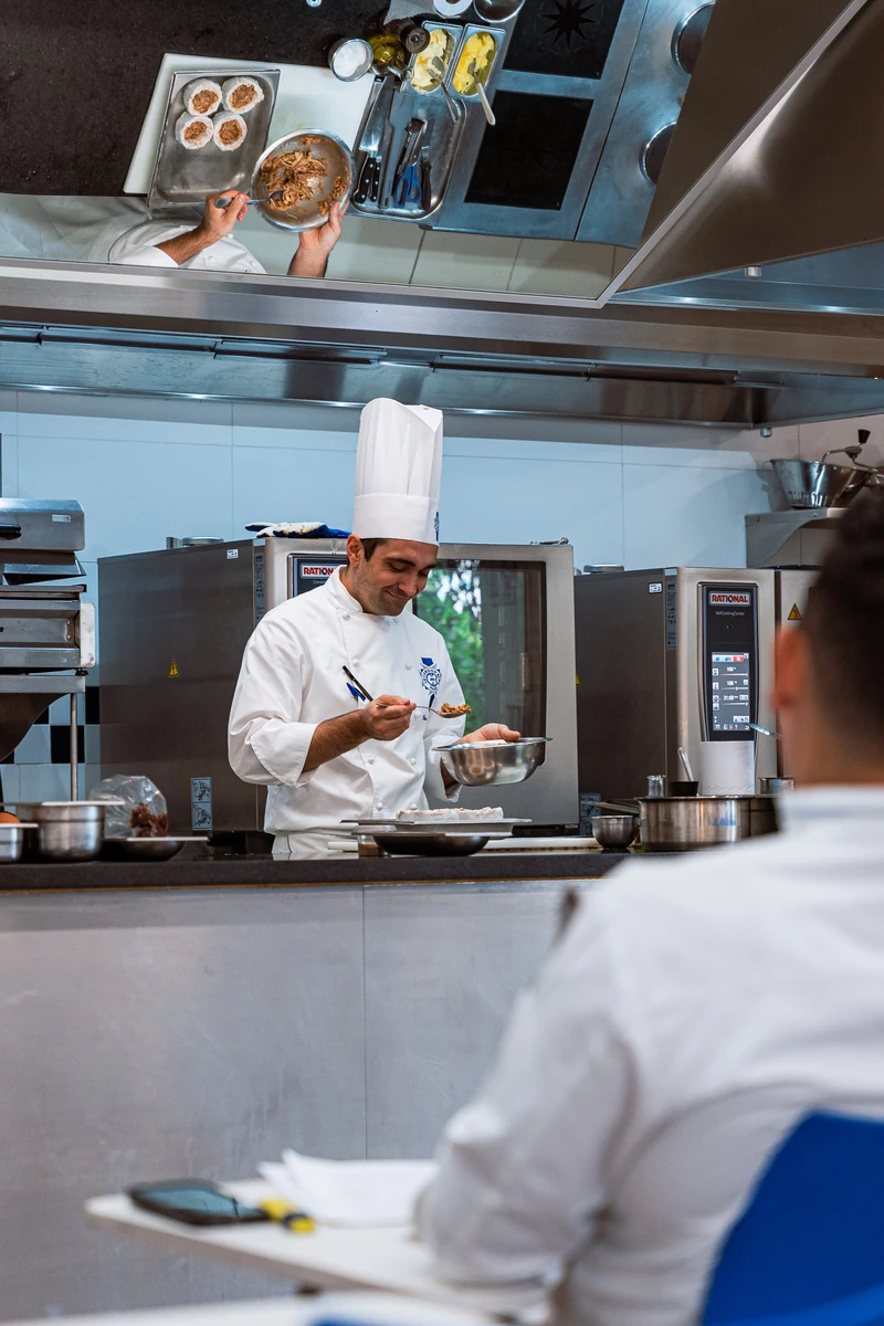 Le Cordon Bleu SP celebra março e abril com cursos e jantar exclusivo
