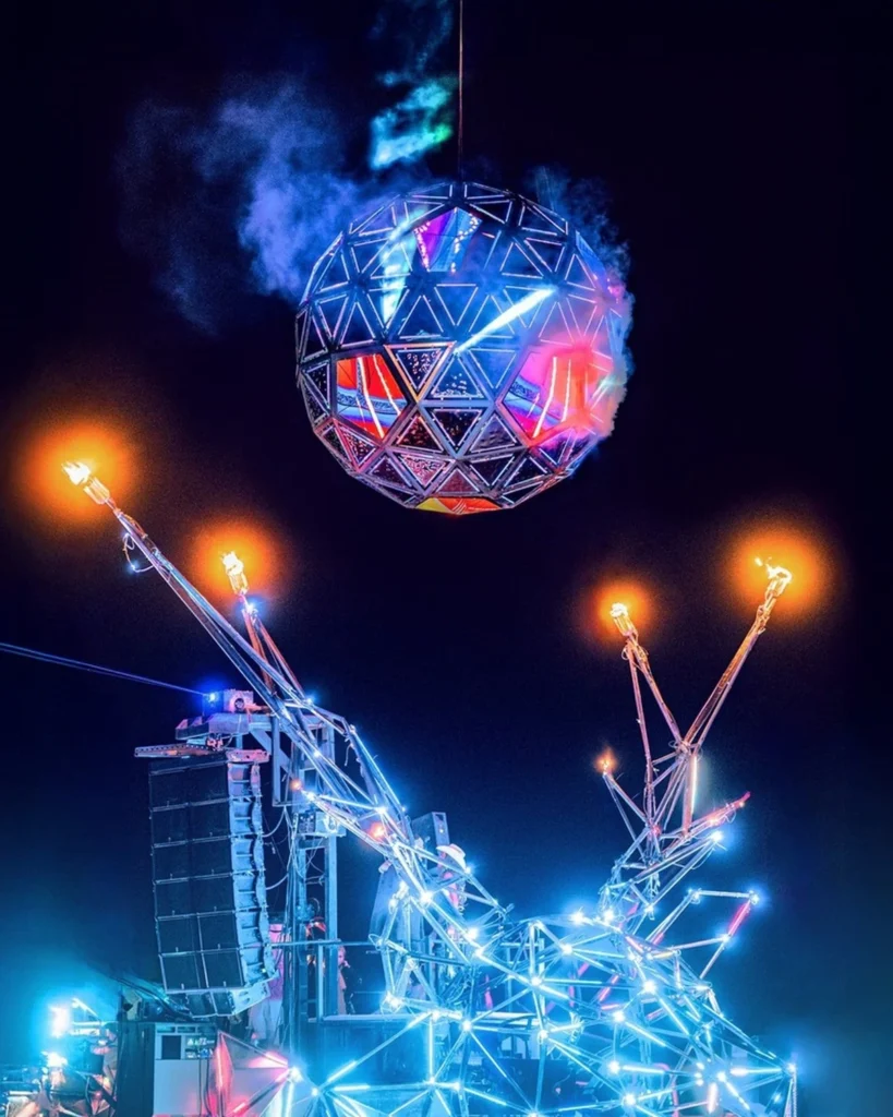 Burning Man estreia no Carnaval do Rio