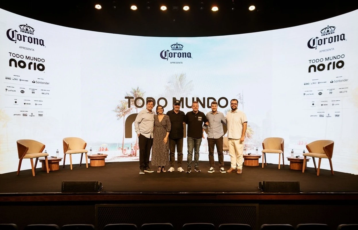 Shakira faz show histórico grátis em Copacabana em maio