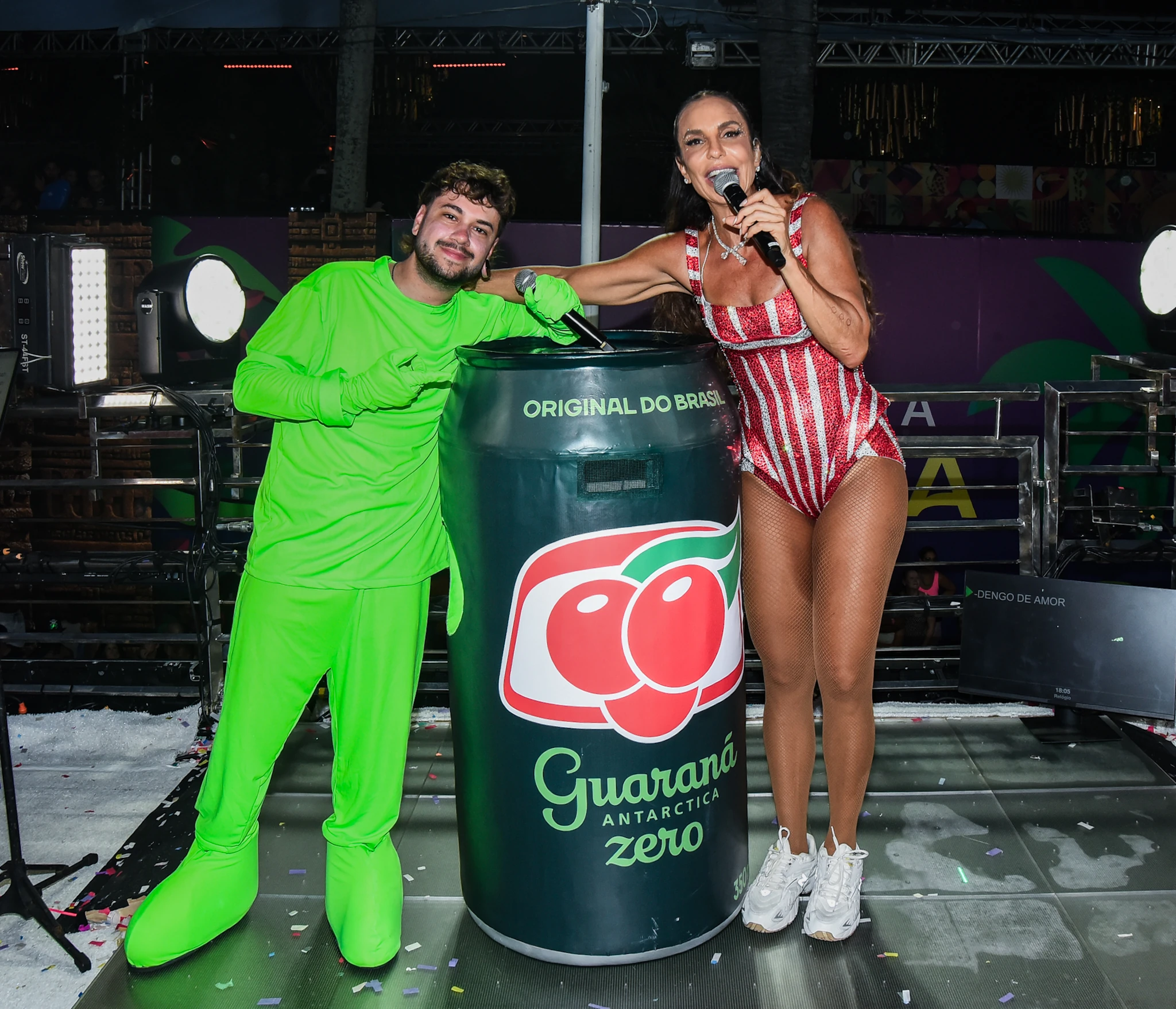 Ivete leva "sobrino" viral para trio do Coruja em Salvador 2 Ivete leva