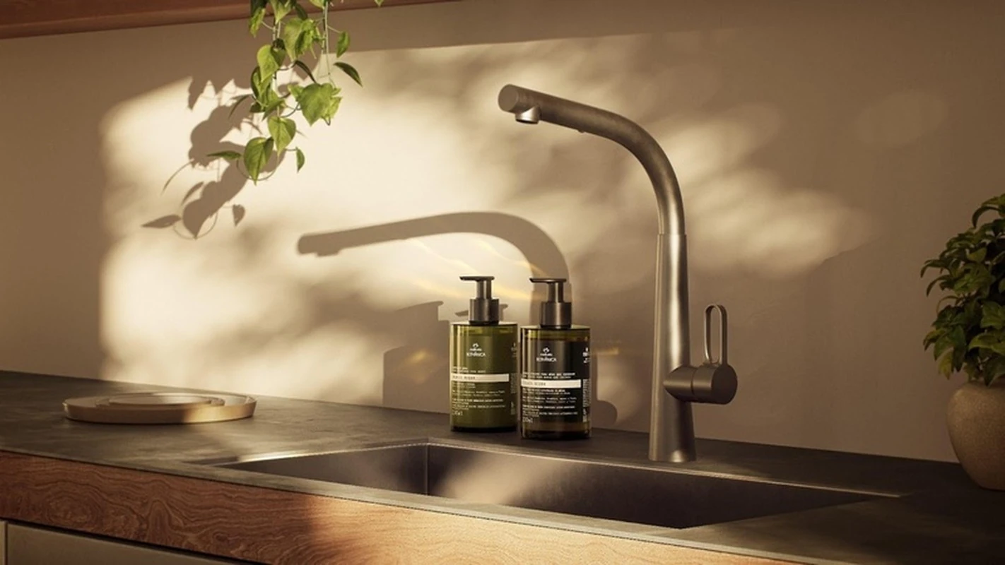 Natura Bothânica leva ritual antiodor para as mãos na cozinha