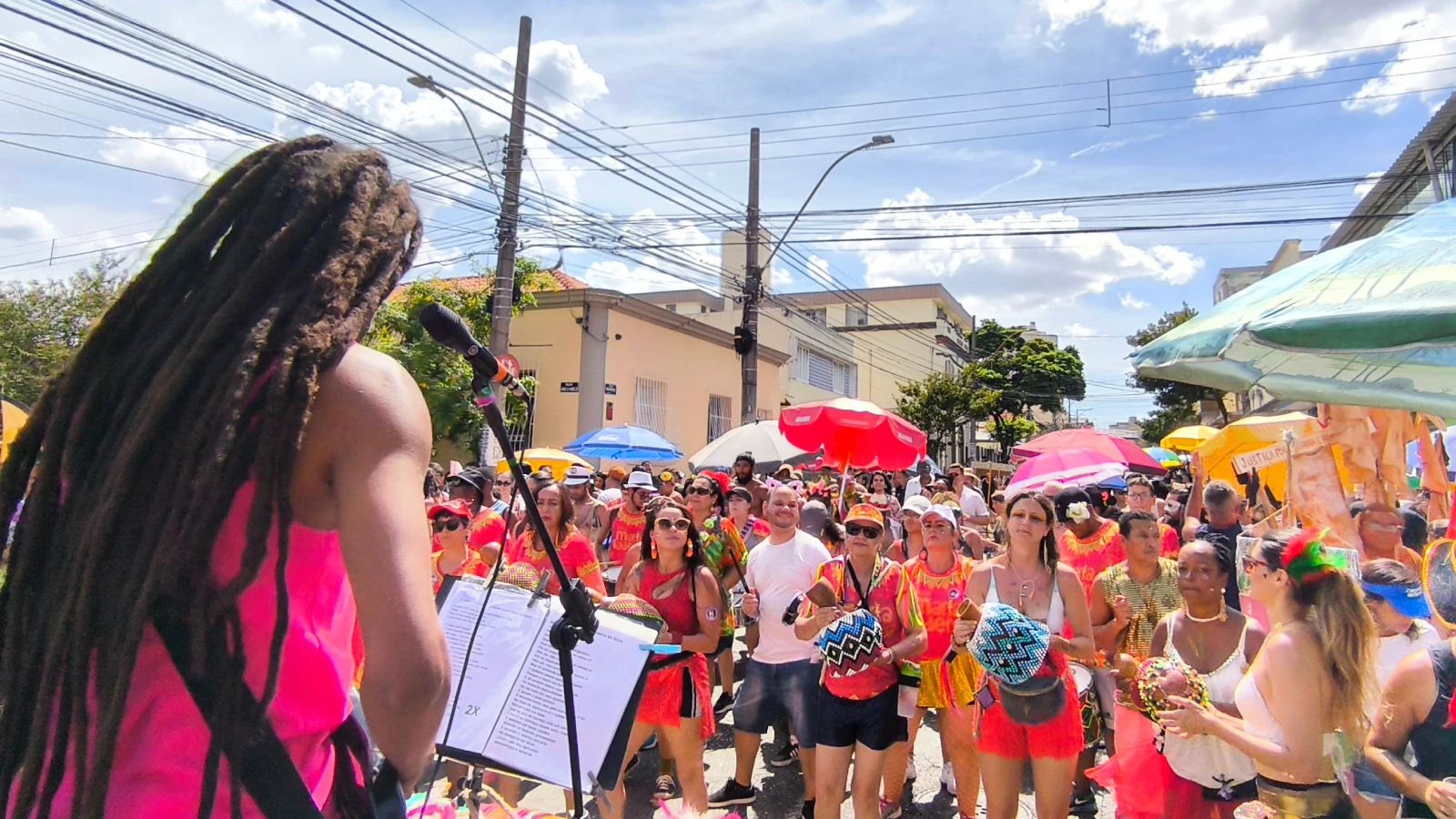 Maria Baderna explode 13 anos no carnaval de Contagem 2 Maria Baderna explode 13 anos no carnaval de Contagem