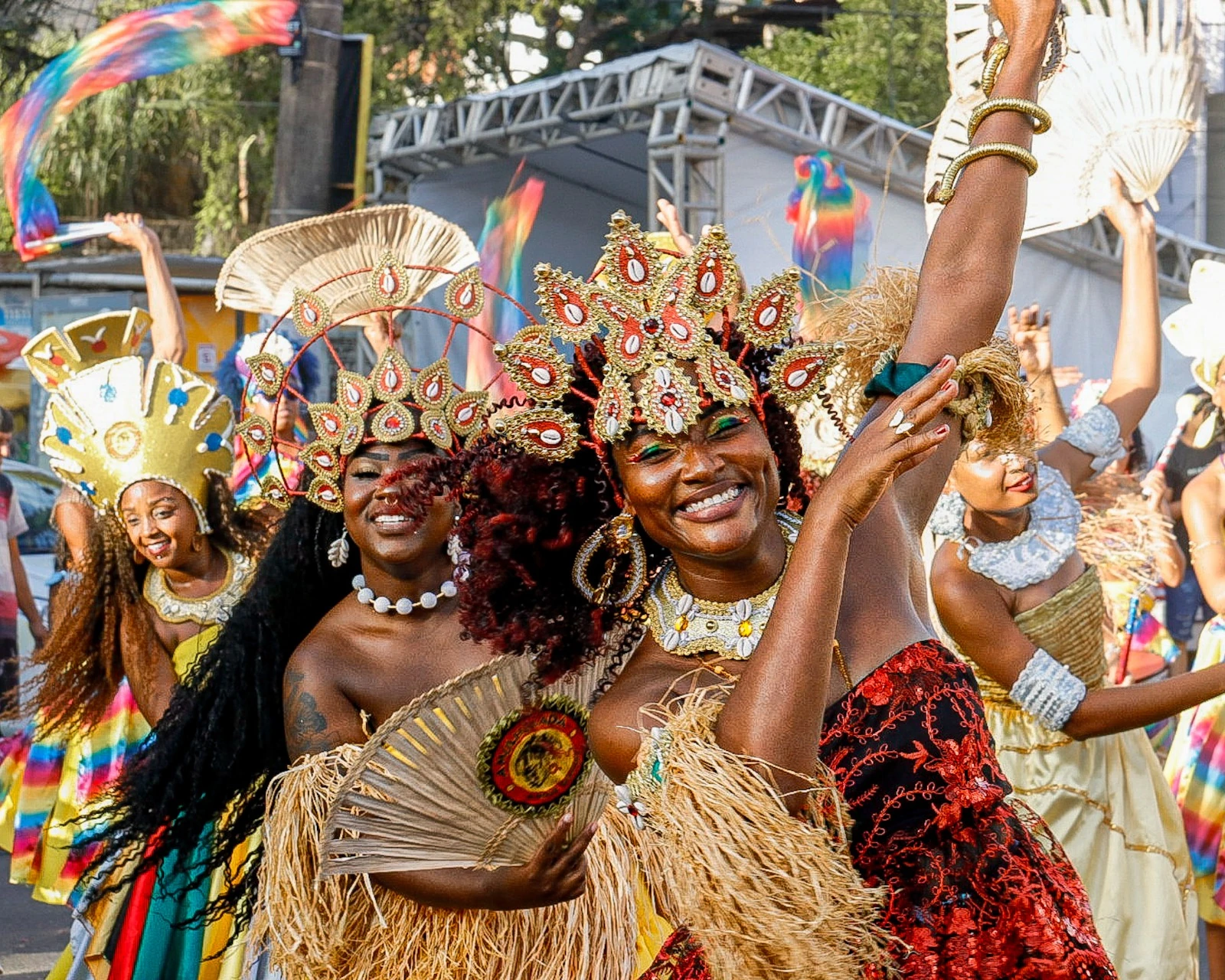 Bloco A Mulherada celebra 25 anos com homenagem à Rainha Mãe Idia