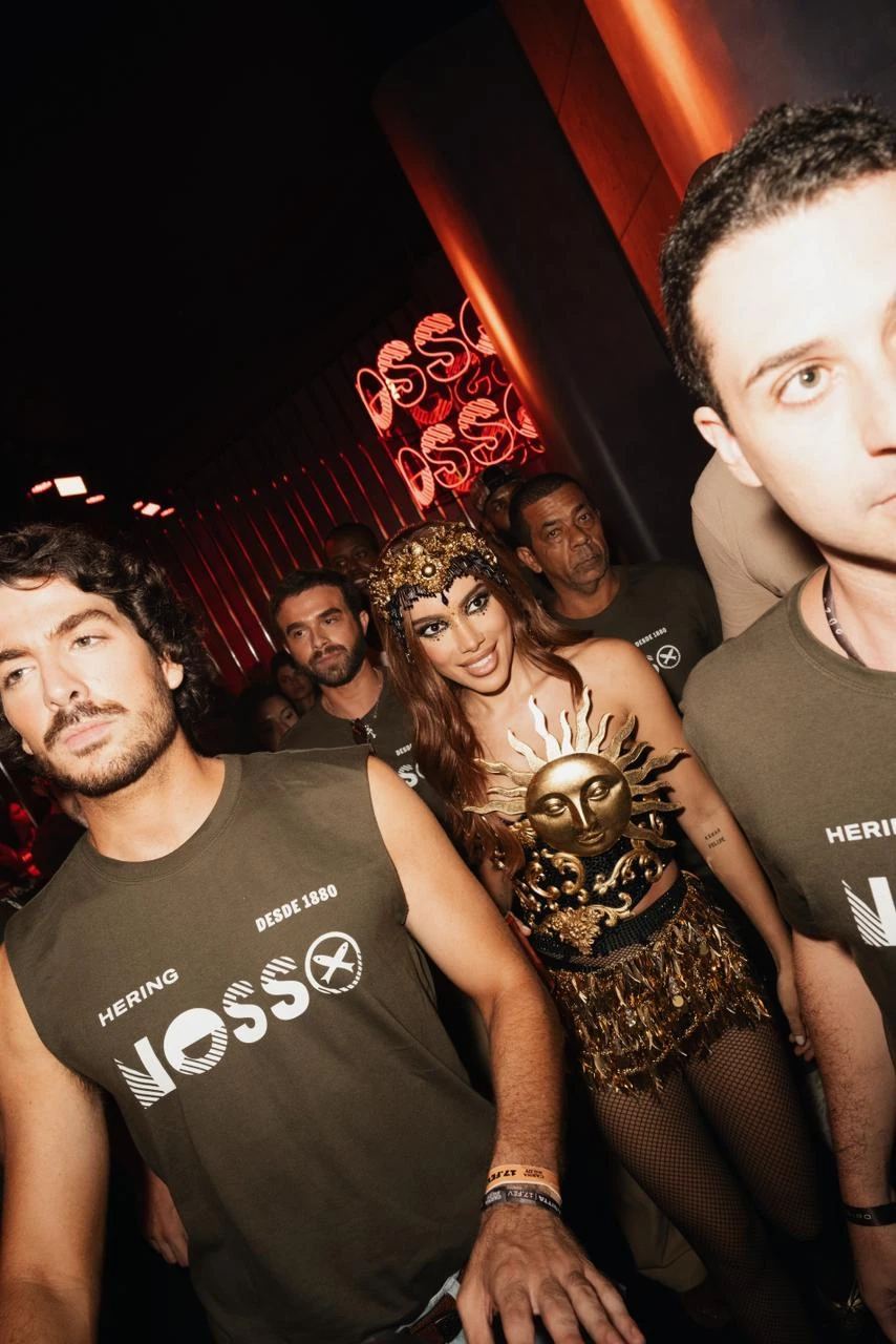 Famosos brilham na terceira noite do Especial do Rio