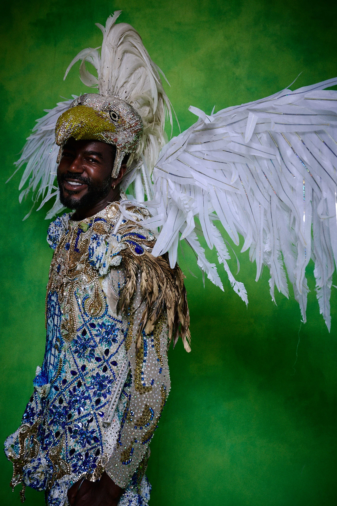 Baile da Vogue toma o Copa com o tema Carnavália