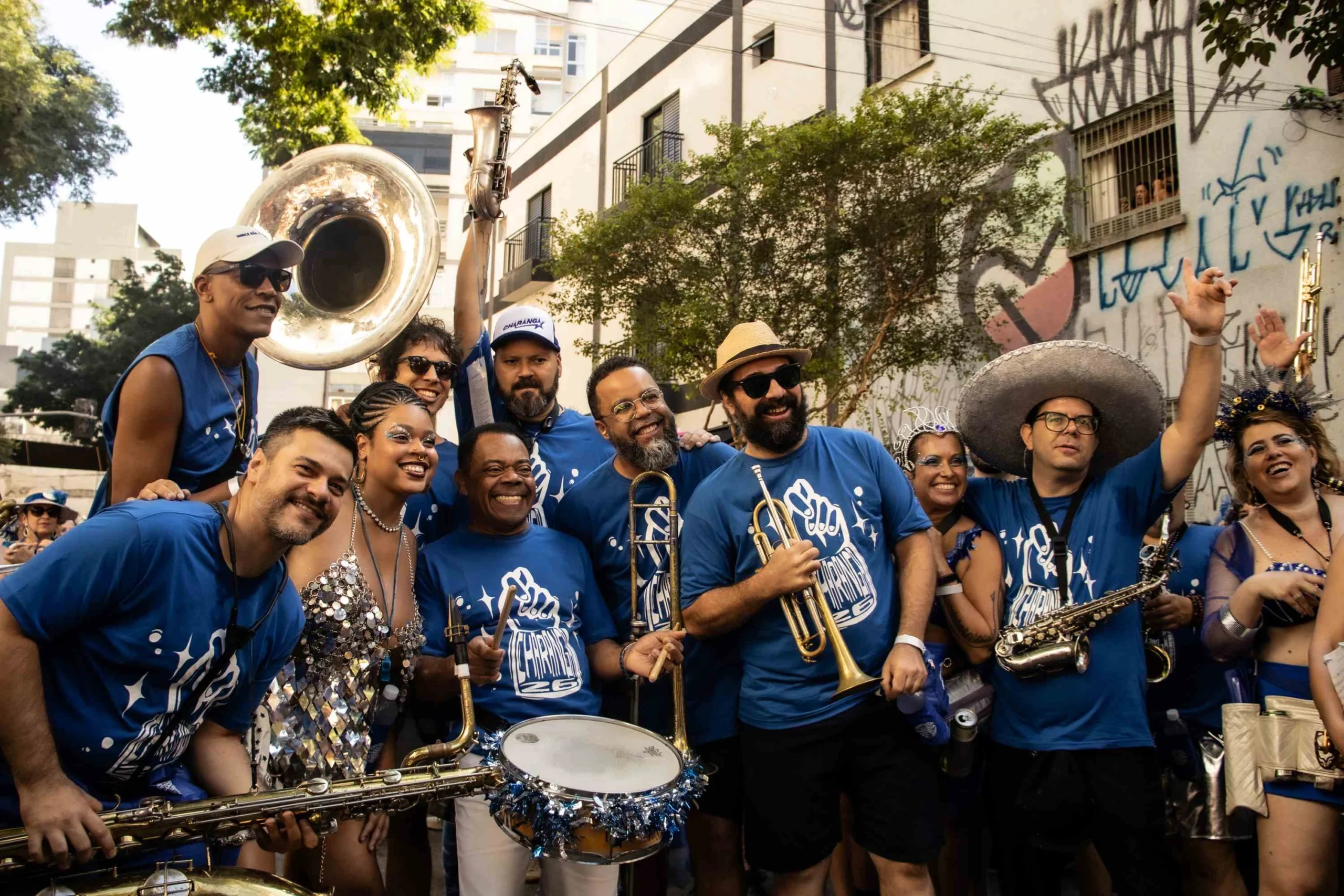 Charanga do França draws 43,000 and redefines São Paulo’s street carnival