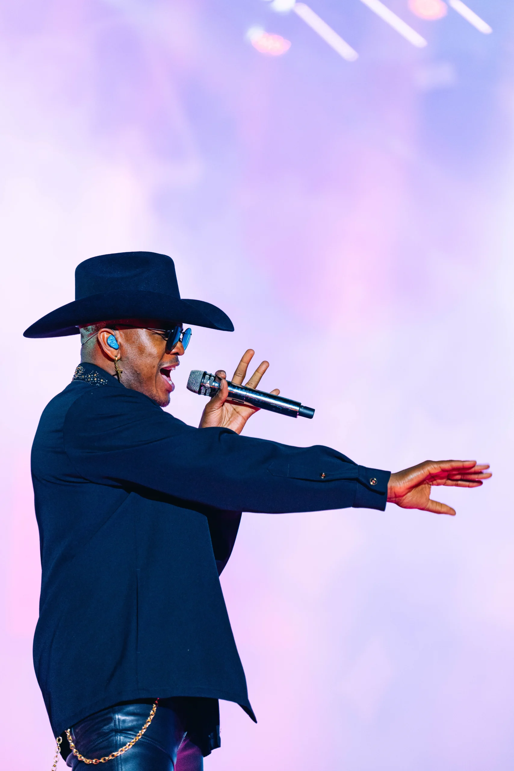 Ne-Yo estreia em Pernambuco e comanda noite de 10 horas no Carvalheira 2 Ne-Yo estreia em Pernambuco e comanda noite de 10 horas no Carvalheira