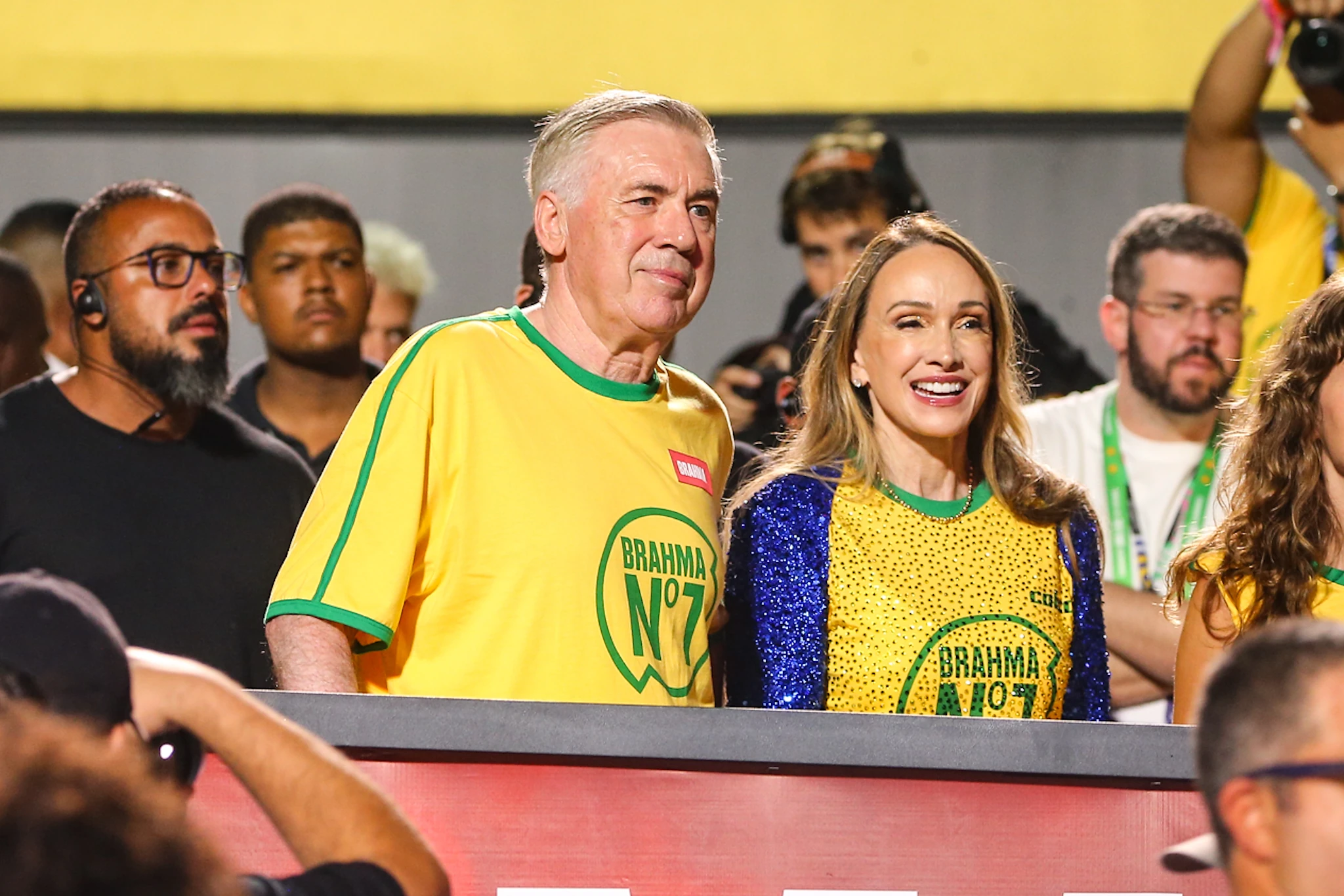 Ancelotti estreia no Camarote Nº1 ao lado de Ronaldo e Sabrina