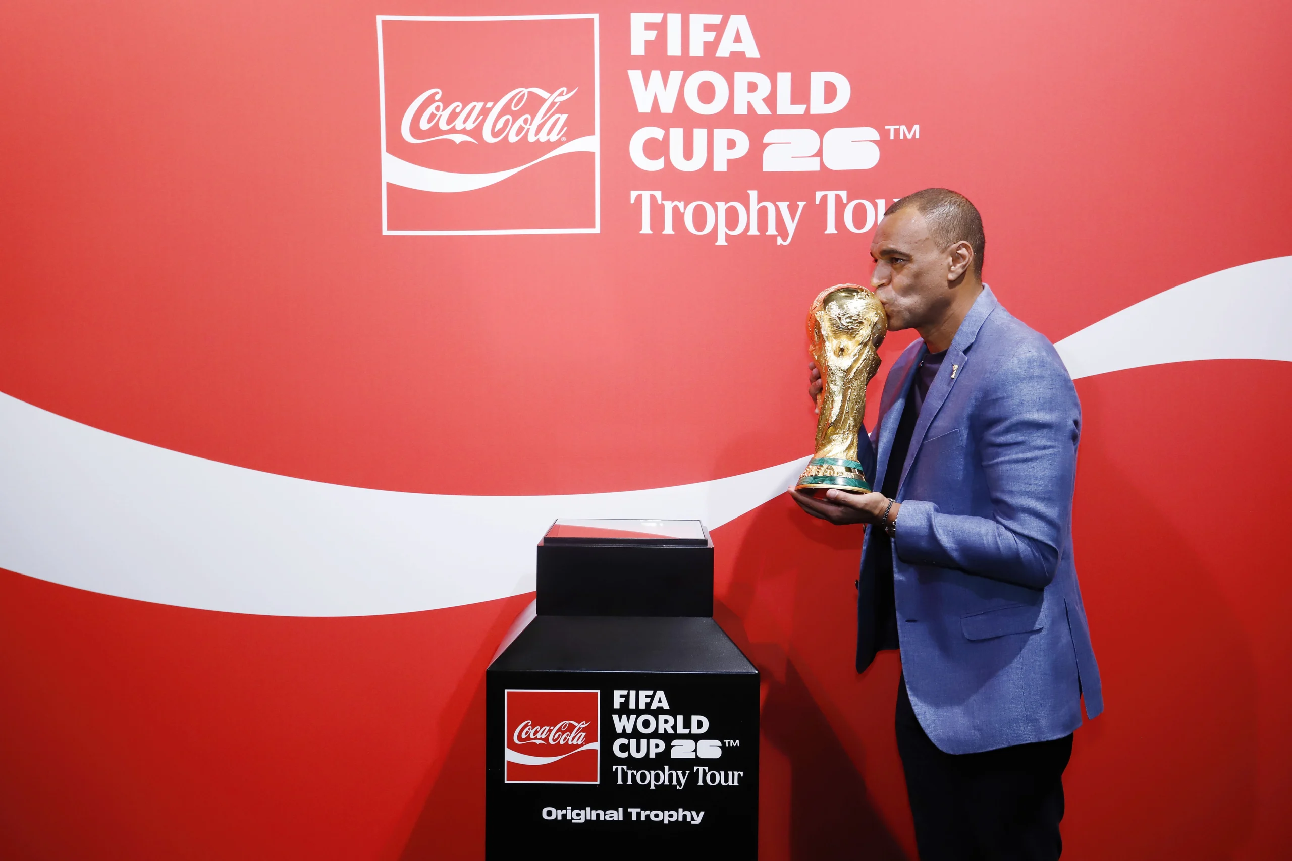 Tour da Taça da Copa do Mundo une paixão, inclusão e sustentabilidade