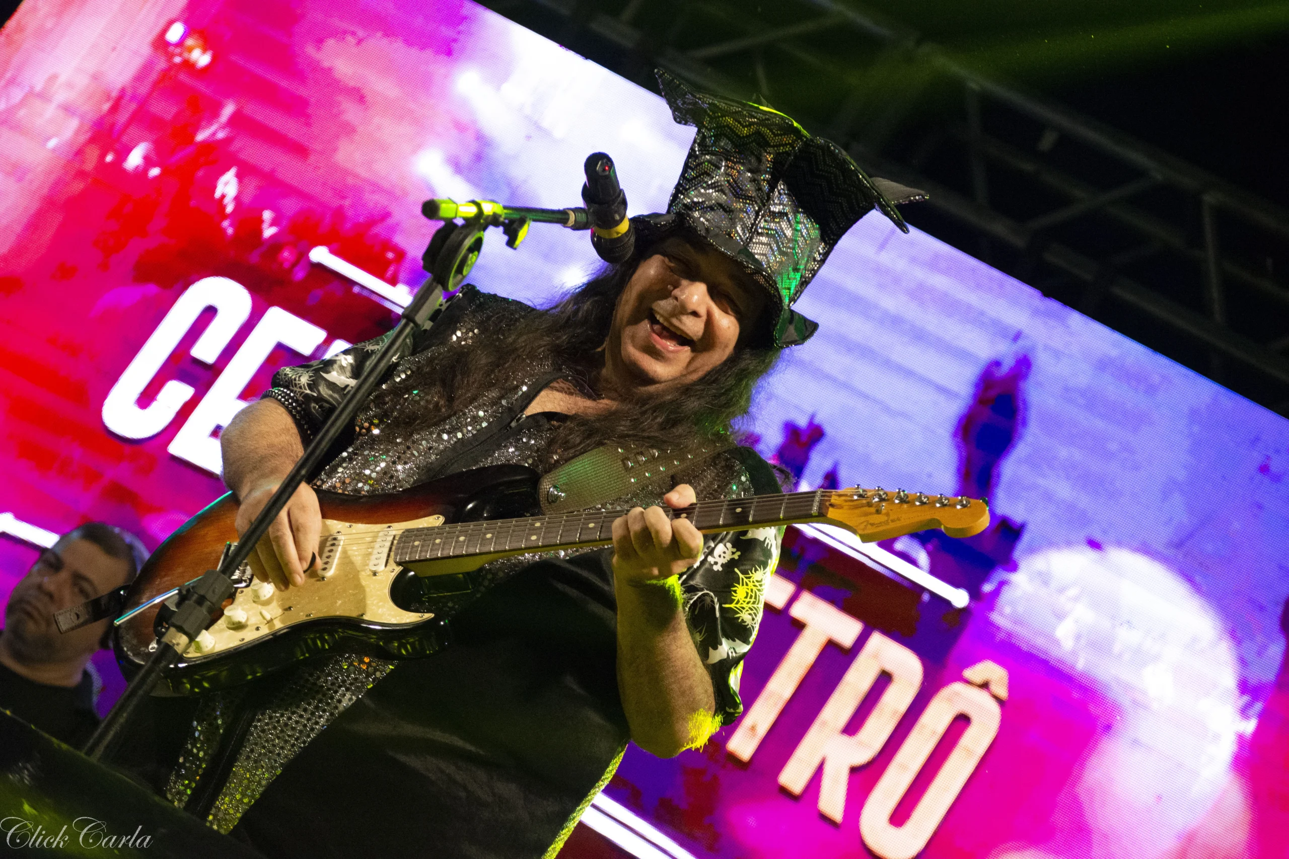 Festa PLOC vira festival e reúne 21 artistas em noite histórica 4 Festa PLOC vira festival e reúne 21 artistas em noite histórica