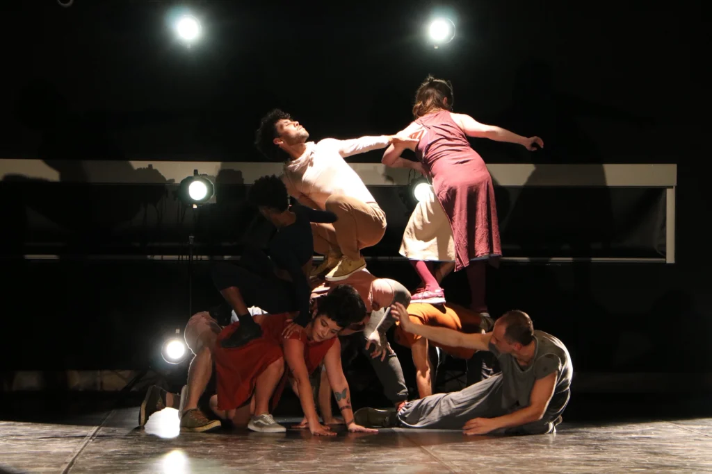 Sarau e dança gratuitos no Museu da Língua Portuguesa Sarau e dança gratuitos no Museu da Língua Portuguesa