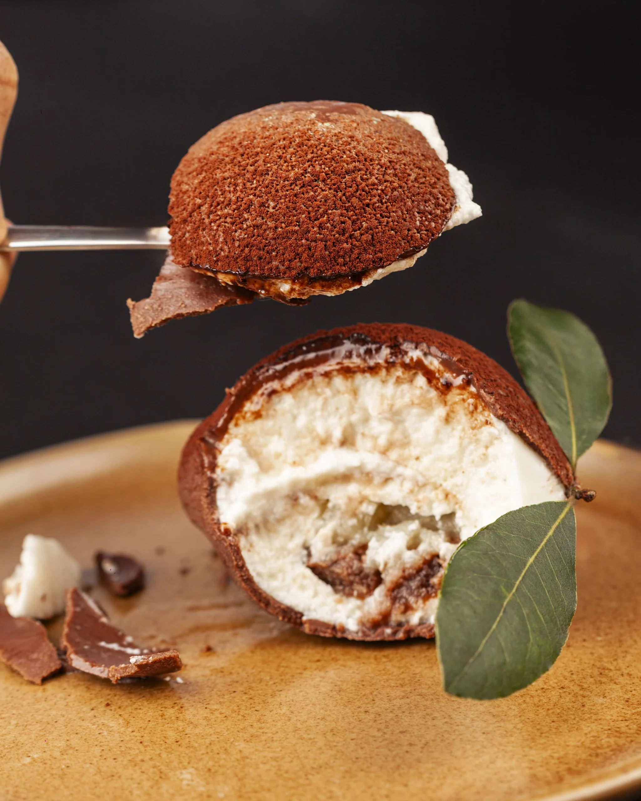 Chef Emanuel Pinheiro celebra o verão com novos entremets tropicais na Rio Sucrée 2 Chef Emanuel Pinheiro celebra o verão com novos entremets tropicais na Rio Sucrée