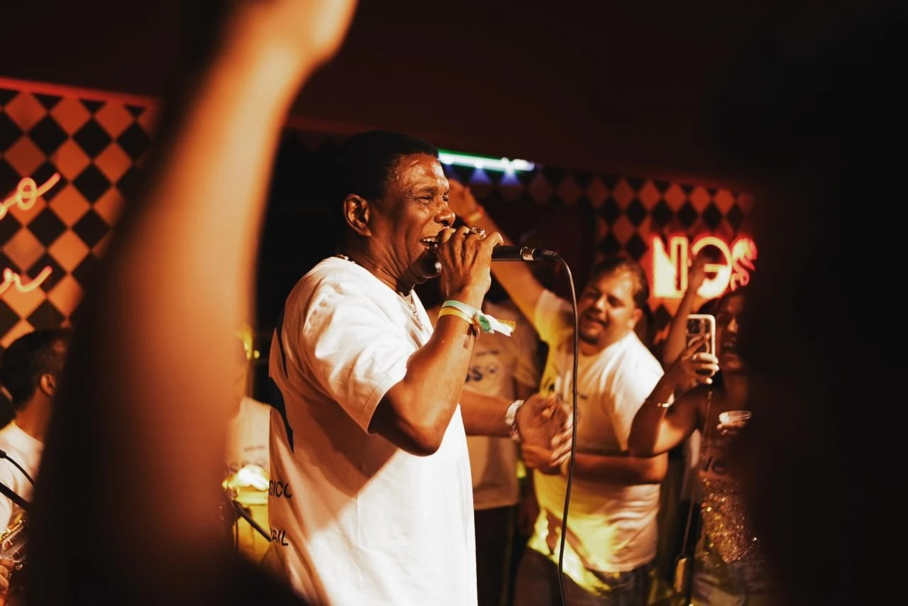 Neguinho da Beija-Flor estreia como baluarte no Carnaval 2026