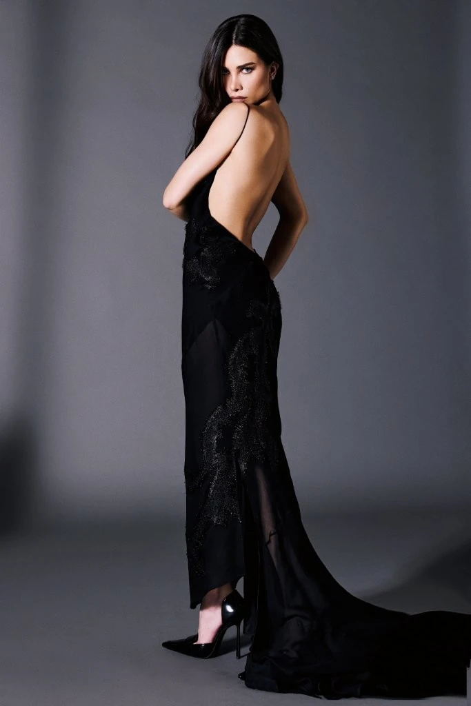 Flávia Pavanelli volta ao YouTube com reality de automaquiagem