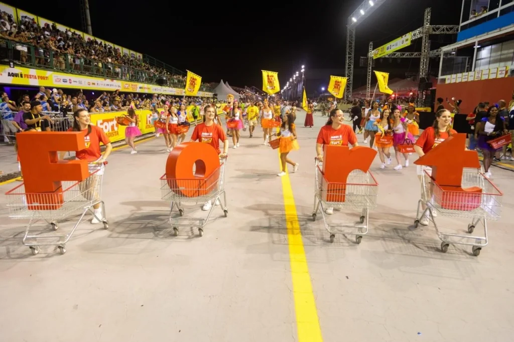 Fort Atacadista leva abadá grátis e ação solidária ao Carnaval