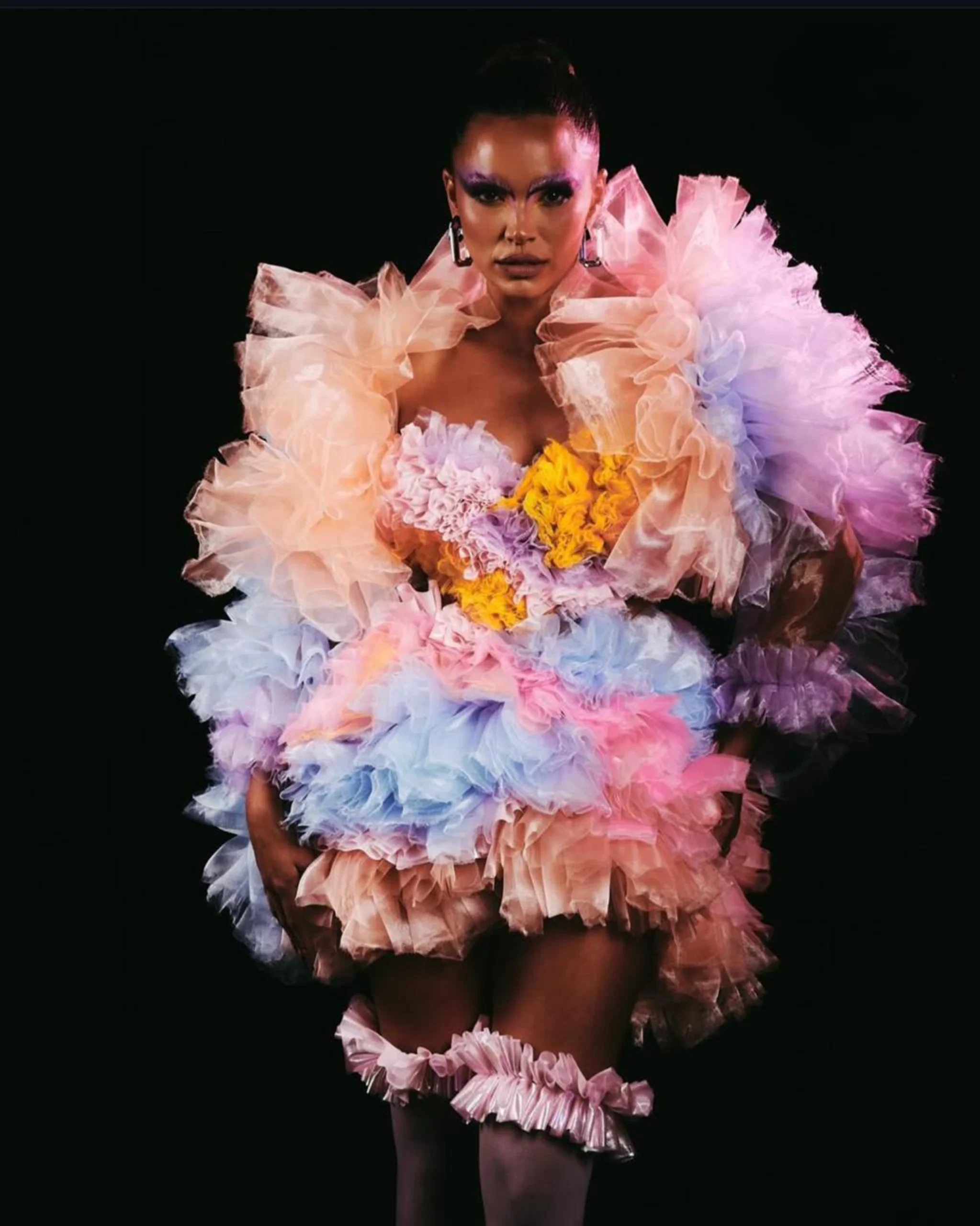 Giovana Cordeiro leva o CarnaNóiz à Cidade de Deus