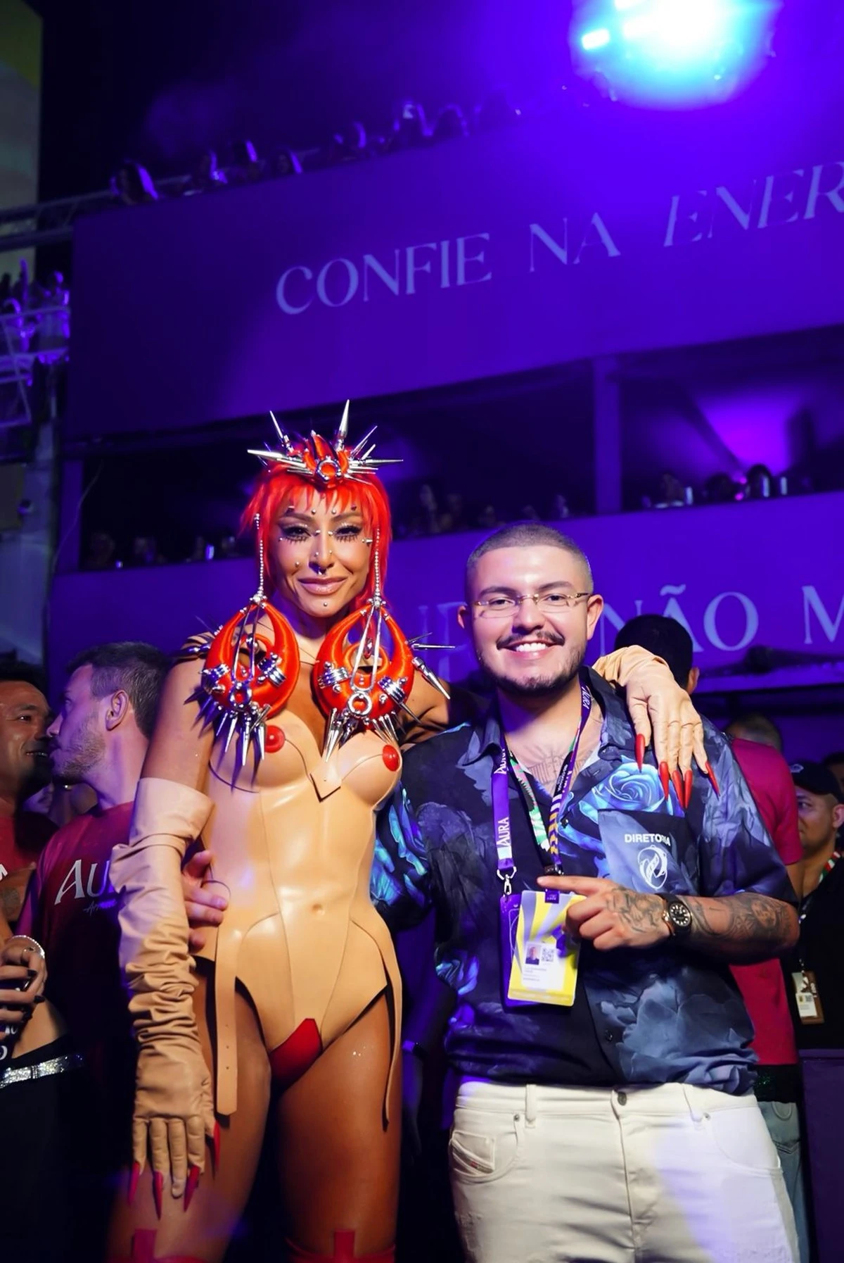 Sabrina Sato rouba a cena com visual futurista no Camarote Aura 1 Sabrina Sato rouba a cena com visual futurista no Camarote Aura