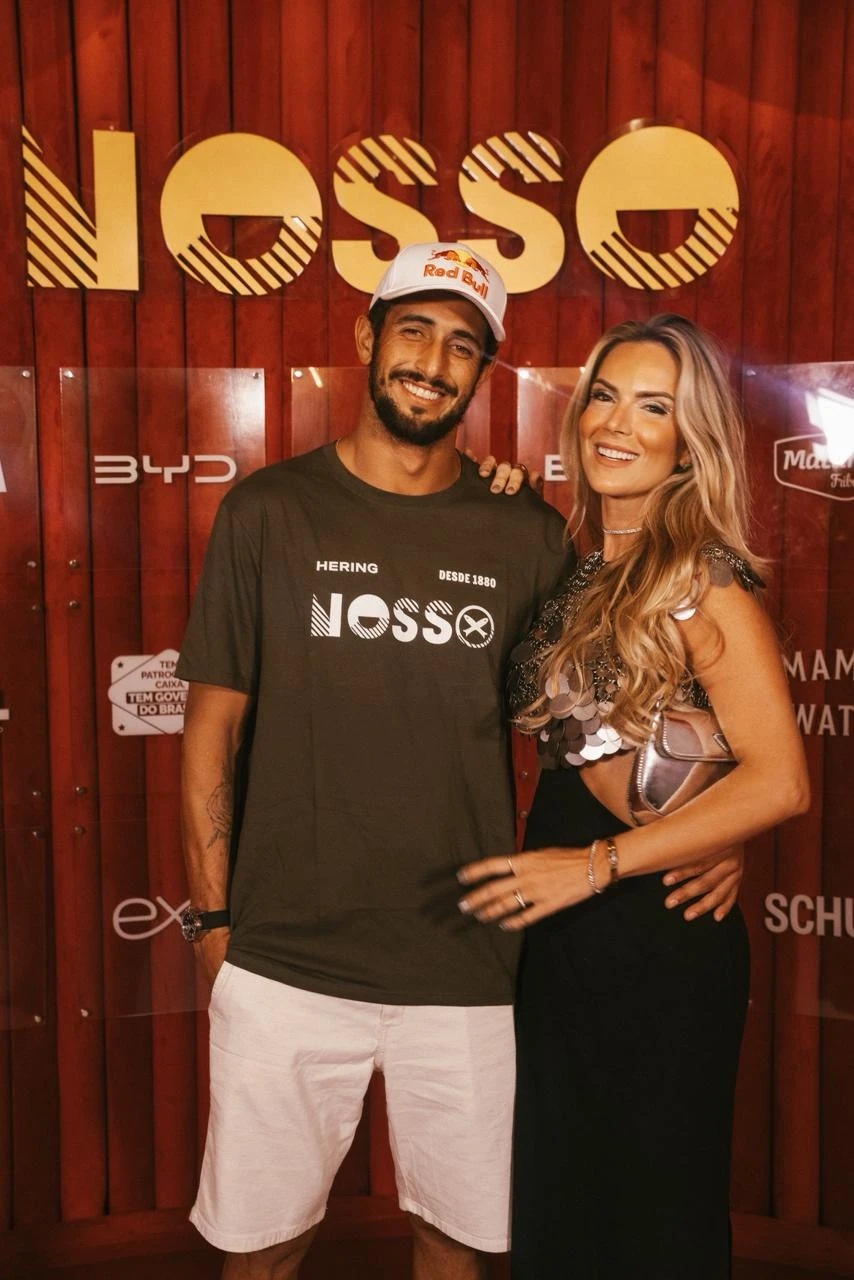 Famosos brilham na terceira noite do Especial do Rio