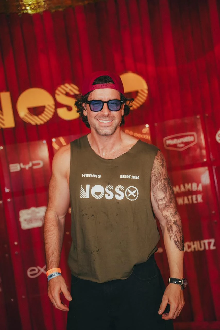 Famosos brilham na terceira noite do Especial do Rio