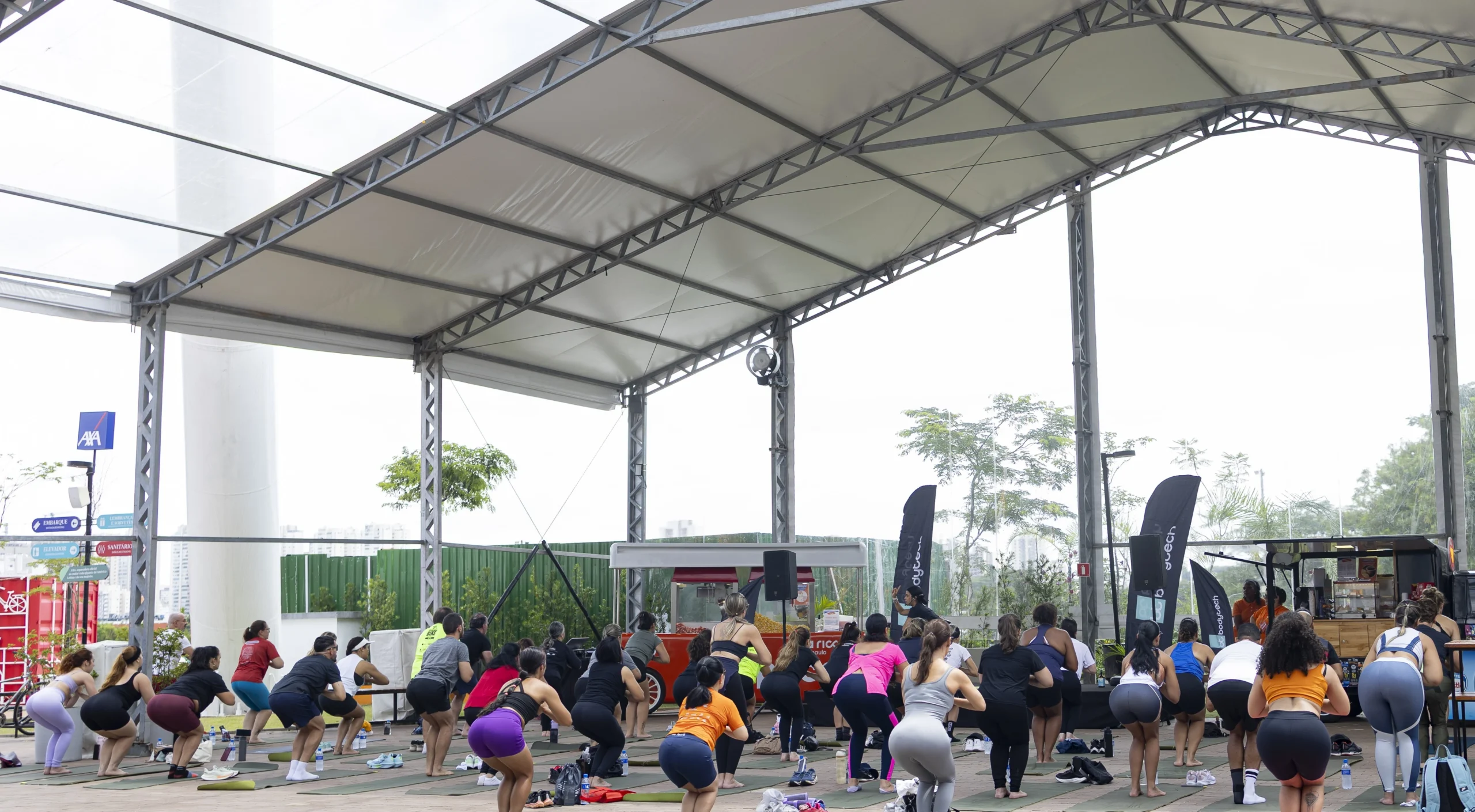 Roda Rico celebra o mês da mulher com aulas de spinning e promoção especial