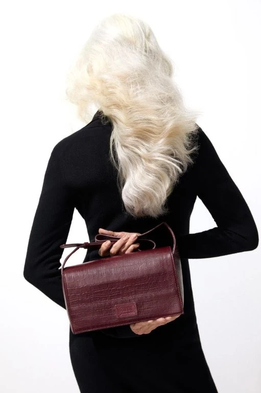 Santa Lolla revela coleção que celebra a potência do real